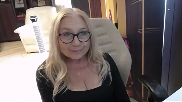 sofia xkiss online show from 23, 7, 2026