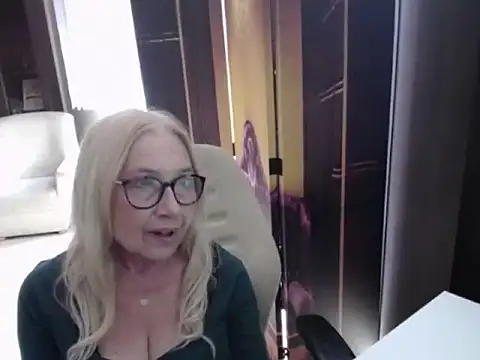 sofia xkiss online show from 28, 7, 2026