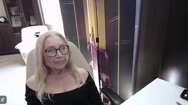 sofia xkiss online show from 30, 7, 2026