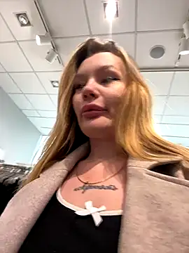 justmila online show from 4, 12, 2025