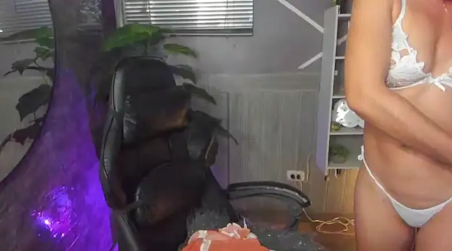 SofiaGomez420 online show from 22, 1, 2025