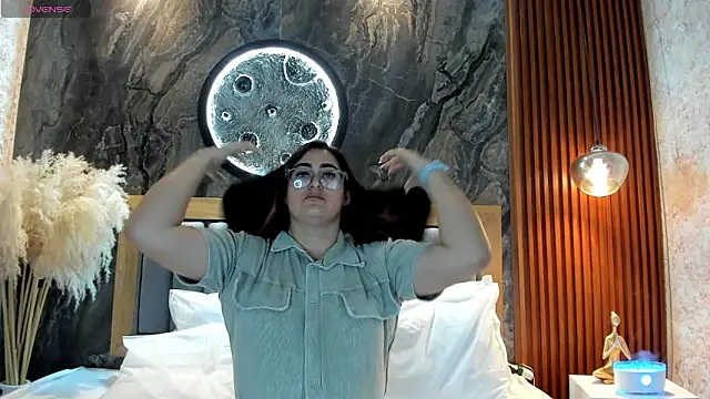 BellaPeers  online show from 1, 5, 2026