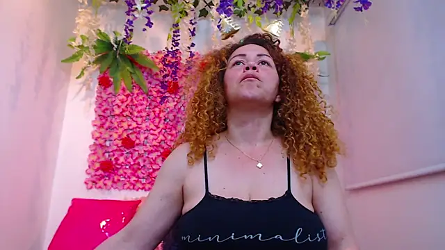 BLONDE SEXYHOT online show from 16, 12, 2025