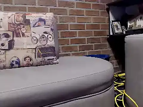 MaximoTorricelli online show from 14, 2, 2025