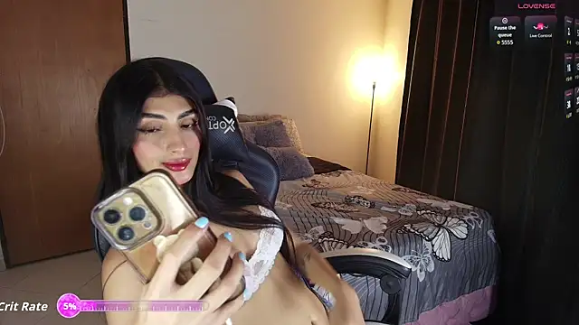 Snapshot of April_Scarlett chatting on 1, 3, 2026 April Scarlett online show from 1, 3, 2026