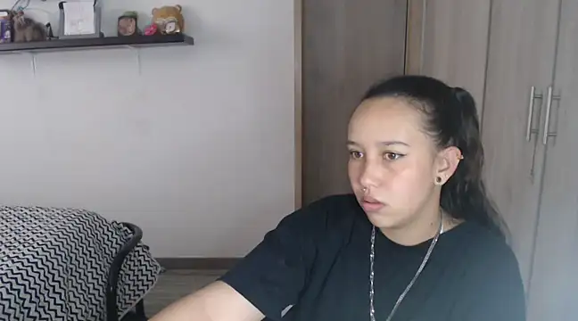 Skarlet Adams28 online show from 19, 12, 2024