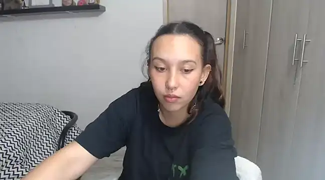 Skarlet Adams28 online show from 20, 12, 2024