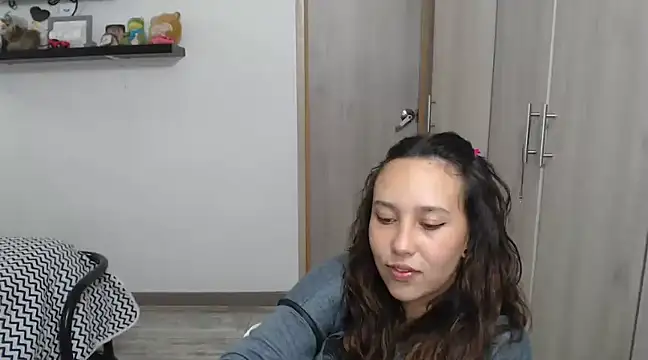 Skarlet Adams28 online show from 10, 1, 2025