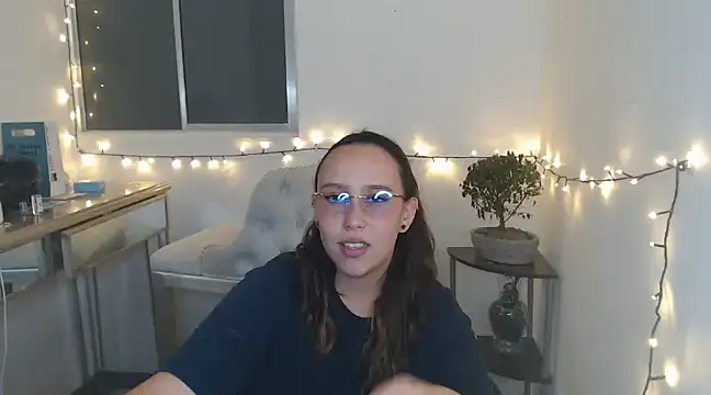 Skarlet Adams28 online show from 30, 1, 2025