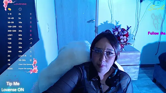 Skarlet Adams28 online show from 10, 9, 2025