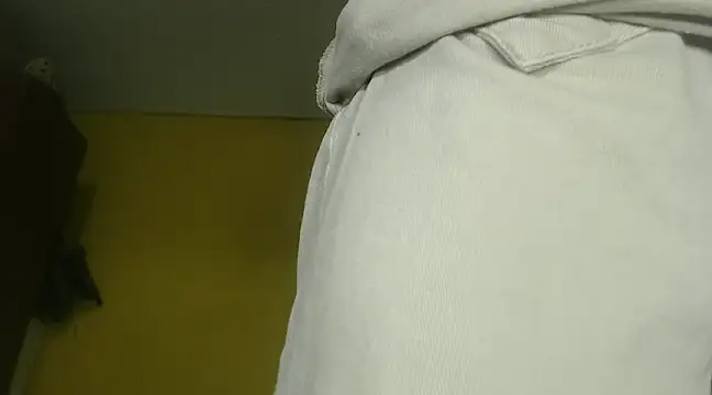 Snapshot of EmmyHorny_ chatting on 11, 2, 2025 EmmyHorny  online show from 11, 2, 2025