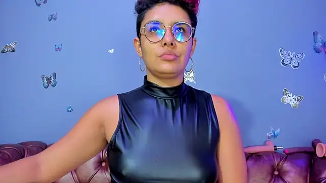 Kaira mosse online show from 24, 6, 2026