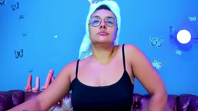 Kaira mosse online show from 8, 7, 2026