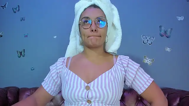 Kaira mosse online show from 14, 7, 2026