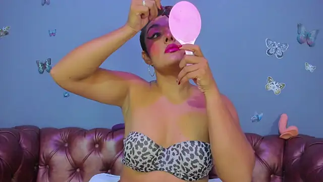 Kaira mosse online show from 28, 7, 2026