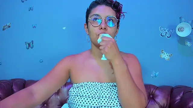 Kaira mosse online show from 31, 7, 2026