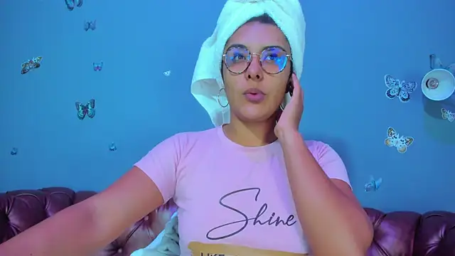 Kaira mosse online show from 4, 8, 2026