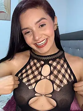 Melanyprada online show from 6, 5, 2026