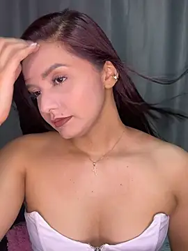 Melanyprada online show from 22, 7, 2026