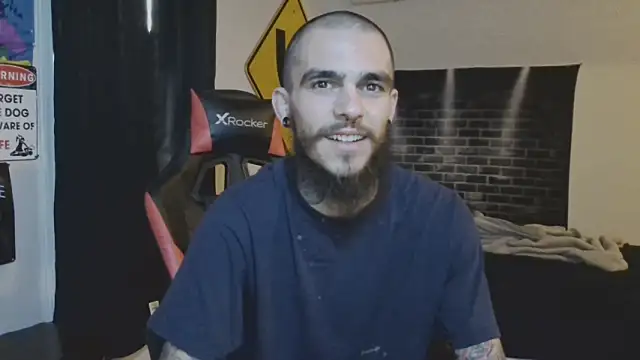 Snapshot of XMeF10 chatting on 13, 3, 2025 XMeF10 online show from 13, 3, 2025