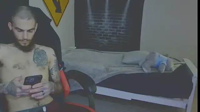 Snapshot of XMeF10 chatting on 17, 3, 2025 XMeF10 online show from 17, 3, 2025