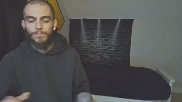 Snapshot of XMeF10 chatting on 18, 3, 2025 XMeF10 online show from 18, 3, 2025