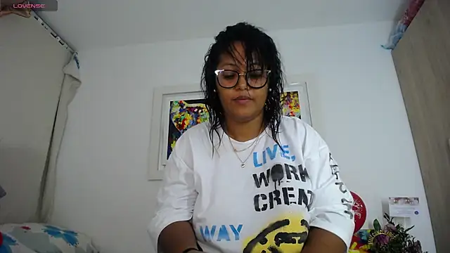 miajoseph  online show from 17, 2, 2025