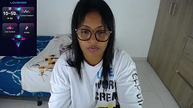 miajoseph  online show from 10, 9, 2025