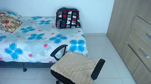 miajoseph  online show from 30, 9, 2025