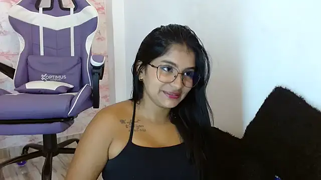 Snapshot of anahi__s chatting on 25, 9, 2025 anahi  s online show from 25, 9, 2025