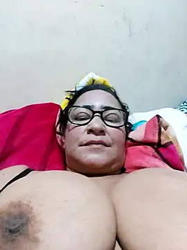 Snapshot of sexy_hot_carol chatting on 12, 3, 2025 sexy hot carol online show from 12, 3, 2025