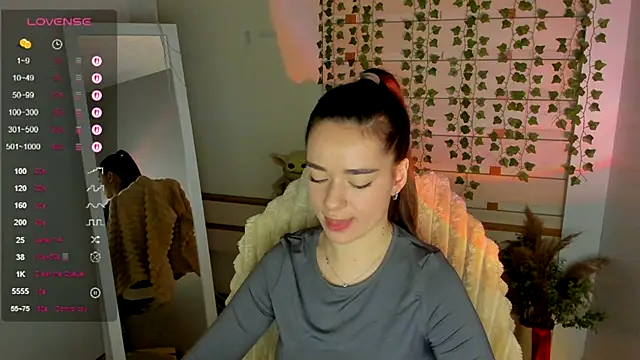 Bella XO online show from 27, 9, 2025