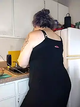 GraceHenderson online show from 17, 12, 2024