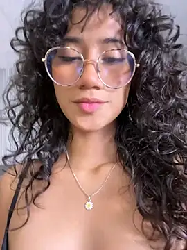 KaitlynLoveCam online show from 3, 2, 2026