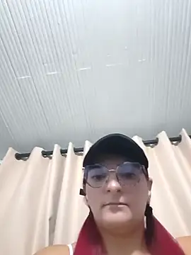 SHARAONELOVE online show from 5, 2, 2026