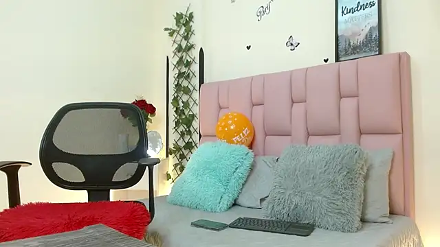 isabela ferrer  online show from 15, 2, 2025