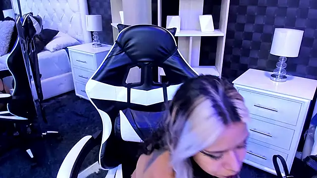 rave connor online show from 30, 12, 2024