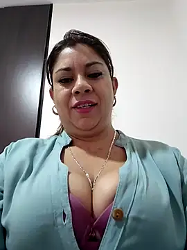 Laura-Hernandez online show from 6, 5, 2026