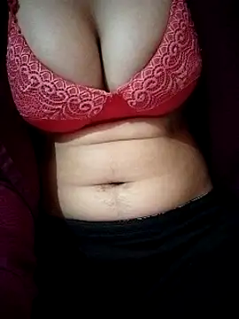 Snapshot of Shanvi_Tyagi chatting on 5, 12, 2024 Shanvi Tyagi online show from 5, 12, 2024