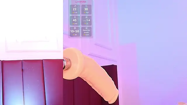 Luna monroe  online show from 16, 2, 2026