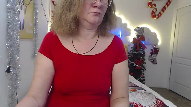 Snapshot of HolyMilfa chatting on 11, 12, 2024 HolyMilfa online show from 11, 12, 2024