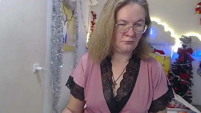 Snapshot of HolyMilfa chatting on 13, 12, 2024 HolyMilfa online show from 13, 12, 2024