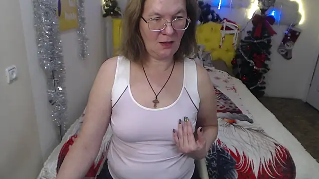 Snapshot of HolyMilfa chatting on 8, 1, 2025 HolyMilfa online show from 8, 1, 2025