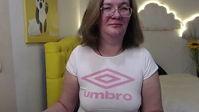 Snapshot of HolyMilfa chatting on 8, 2, 2025 HolyMilfa online show from 8, 2, 2025