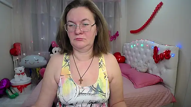 Snapshot of HolyMilfa chatting on 12, 2, 2025 HolyMilfa online show from 12, 2, 2025