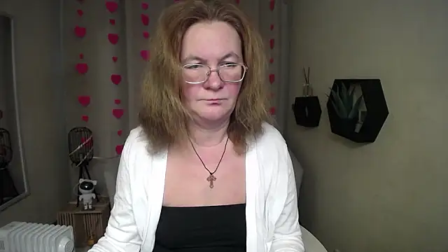 Snapshot of HolyMilfa chatting on 8, 2, 2026 HolyMilfa online show from 8, 2, 2026