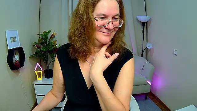 Snapshot of HolyMilfa chatting on 28, 2, 2026 HolyMilfa online show from 28, 2, 2026