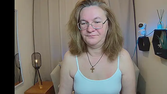 HolyMilfa online show from 5, 5, 2026