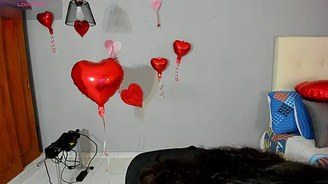 Maia W10 online show from 15, 2, 2025