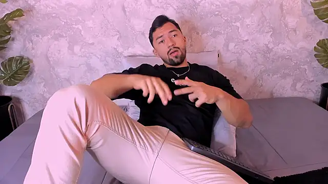 Regan   online show from 13, 3, 2025